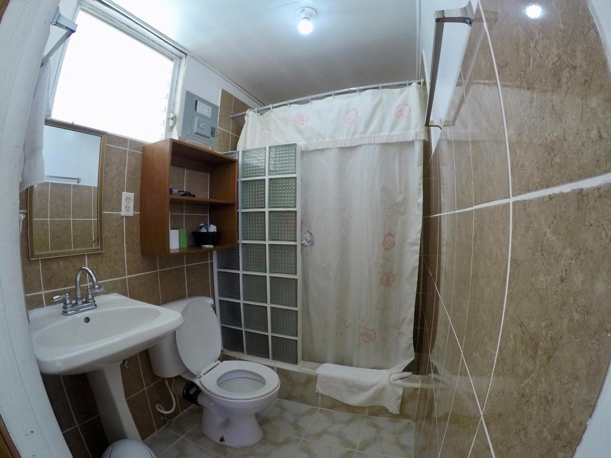 Chila'S Accommodations Caye Caulker Ngoại thất bức ảnh