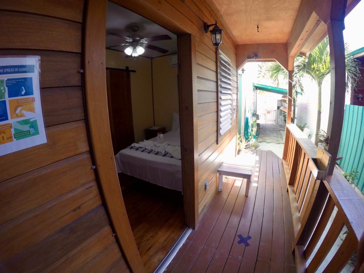 Chila'S Accommodations Caye Caulker Ngoại thất bức ảnh