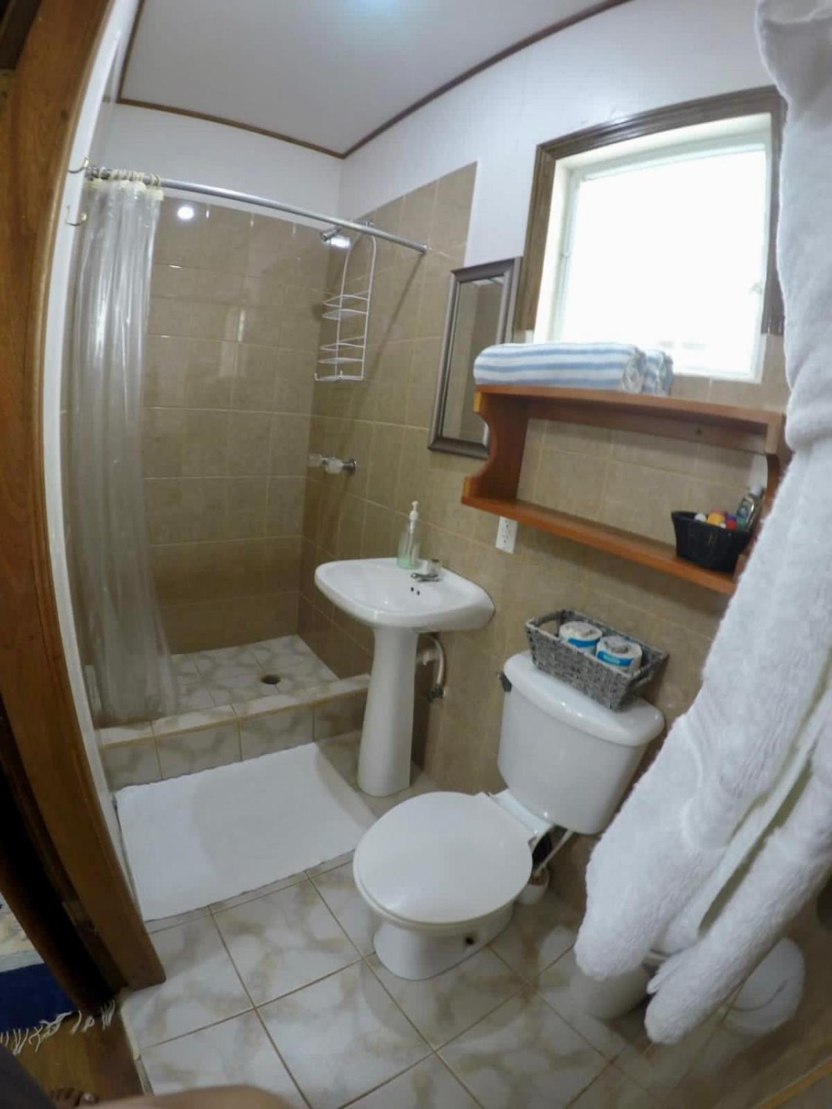 Chila'S Accommodations Caye Caulker Ngoại thất bức ảnh