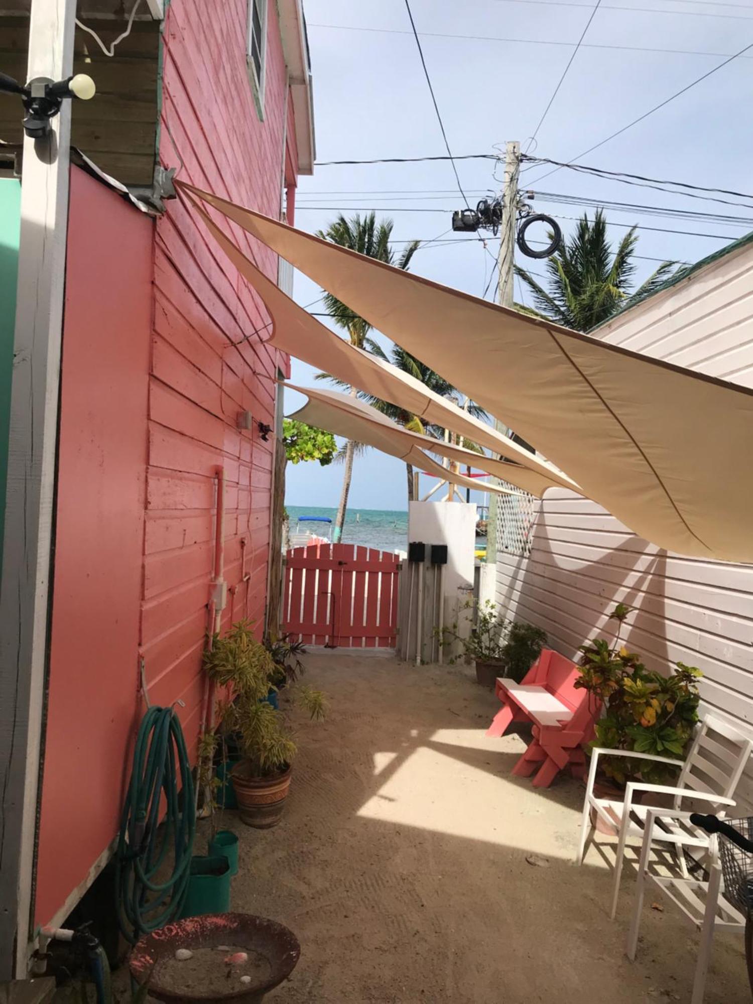 Chila'S Accommodations Caye Caulker Ngoại thất bức ảnh